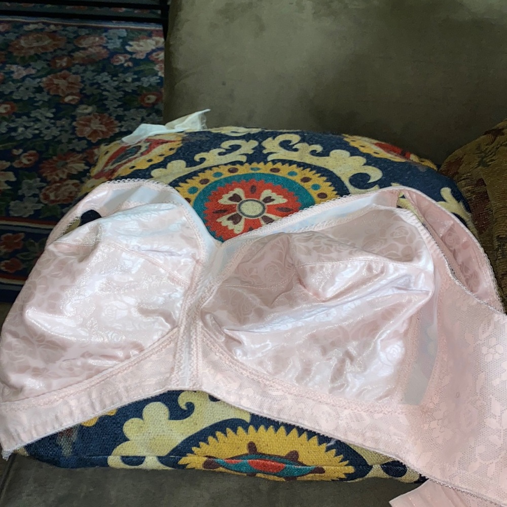 Rose/pink bra 40DDD